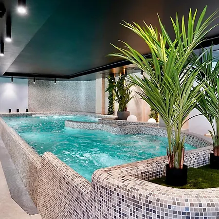 Baltic Waves A323 アパート ミエンジズドロイェ