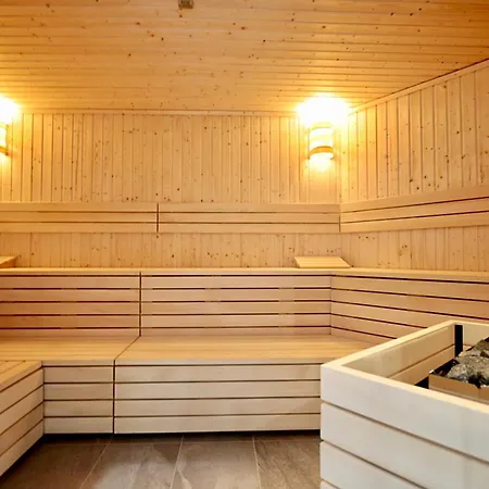 Baltic Waves A323 ミエンジズドロイェ